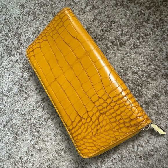 H&M Gold Faux Leather Wallet - Picture 2 of 8
